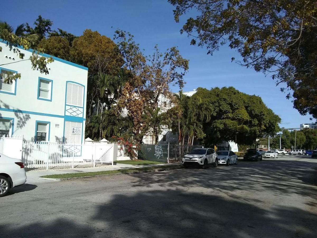 Studio Biscayne Blvd Miami Doral Exterior photo